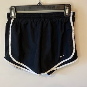 Women’s Nike dry fit athletic shorts, small